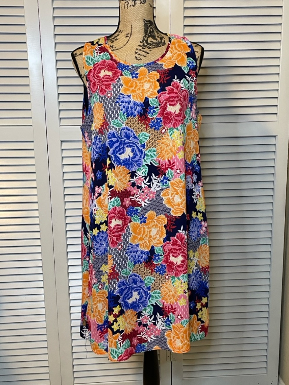 LN - Cupio Vibrant Floral Sleeveless Shift Dress - Sz XL